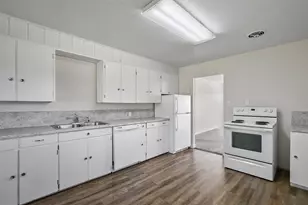 5615 Beverly Ln, Everett, WA 98203 - Photo 12