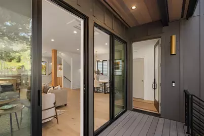 4191 42nd Avenue NE, Seattle, WA 98105 - Photo 4