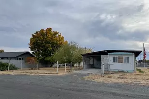 191 Ephrata Ave NW, Soap Lake, WA 98851 - Photo 1
