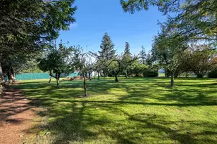 6925 E 2nd Pl, Lynden, WA 98264 - Photo 36