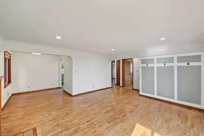 317 Williams Avenue N, Renton, WA 98057 - Photo 8