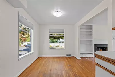 7755 44th Avenue NE, Seattle, WA 98115 - Photo 12