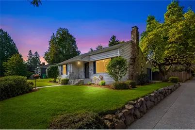 7755 44th Avenue NE, Seattle, WA 98115 - Photo 2