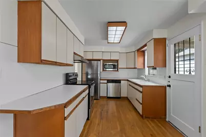 7755 44th Avenue NE, Seattle, WA 98115 - Photo 16