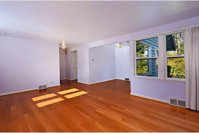 4528 NE 54th Street, Seattle, WA 98105 - Photo 8