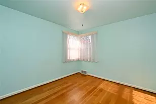 4528 NE 54th St, Seattle, WA 98105 - Photo 16