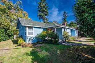 4528 NE 54th St, Seattle, WA 98105 - Photo 2