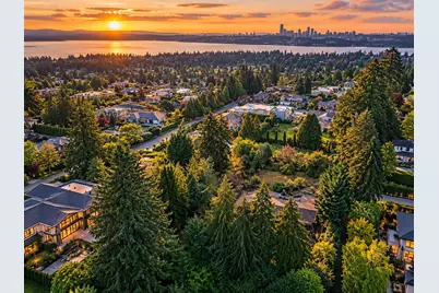 2023 92 Avenue NE, Clyde Hill, WA 98004 - Photo 1