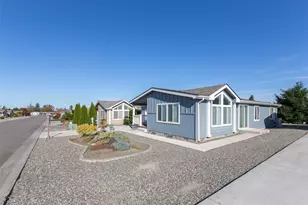 737 W Heritage Loop, Sequim, WA 98382 - Photo 2