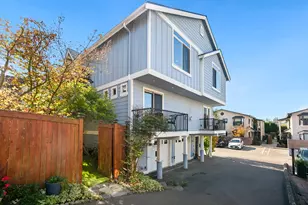 3043 59th Ave SW, Seattle, WA 98116 - Photo 2