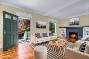 256 NE 50th St, Seattle, WA 98105 - Photo 10