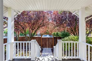 256 NE 50th St, Seattle, WA 98105 - Photo 4