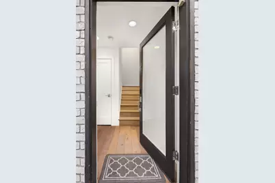 119 18th Avenue E #A, Seattle, WA 98112 - Photo 4