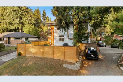 11036 NE Alton Avenue #A, Seattle, WA 98125 - Photo 36