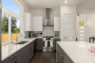 11036 NE Alton Ave, Seattle, WA 98125 - Photo 8