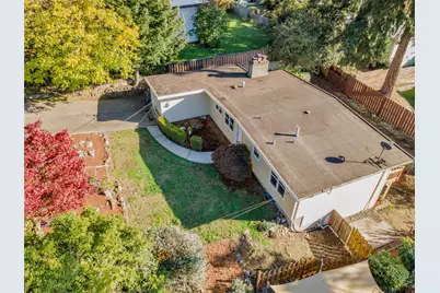 16237 SE 7th Street, Bellevue, WA 98008 - Photo 30