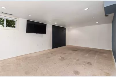 105 Wells Ave N, Renton, WA 98057 - Photo 12