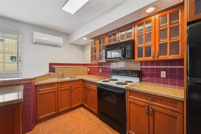 8404 Greenwood Avenue N #1/2, Seattle, WA 98103 - Photo 8