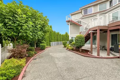 9216 132nd Avenue NE, Redmond, WA 98052 - Photo 6