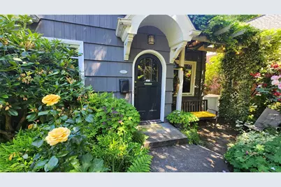 1210 25th Avenue E, Seattle, WA 98112 - Photo 1