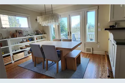 1210 25th Avenue E, Seattle, WA 98112 - Photo 16