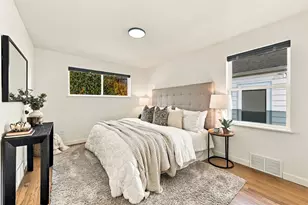 2562 56th Ave SW, Seattle, WA 98116 - Photo 10