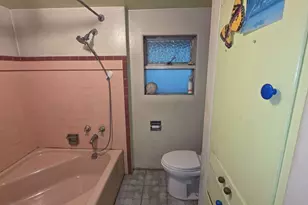18302 N Evanston Ave, Shoreline, WA 98133 - Photo 2