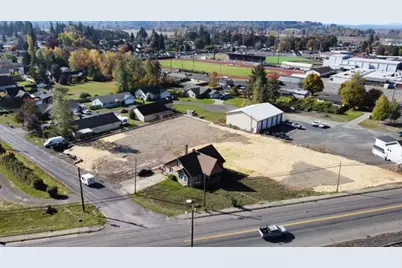 1887 S Market Boulevard, Chehalis, WA 98532 - Photo 2