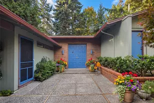 6901 94th Ave SE, Mercer Island, WA 98040 - Photo 1