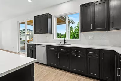 7651 Deschutes Heights Court SE, Tumwater, WA 98501 - Photo 8