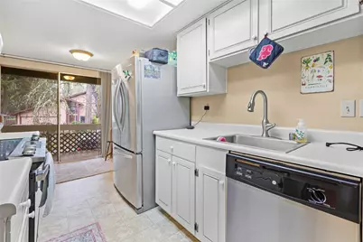 7425 Ruby Drive SW #E14, Lakewood, WA 98498 - Photo 6