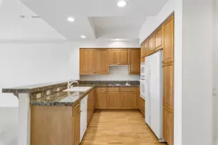 10015 NE 4th St, Bellevue, WA 98004 - Photo 8