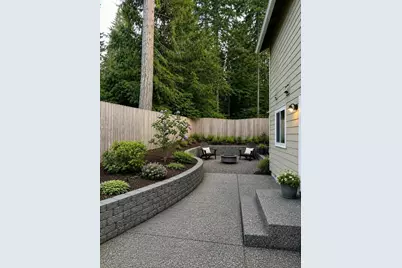 401 E Lakeshore Drive, Allyn, WA 98524 - Photo 2