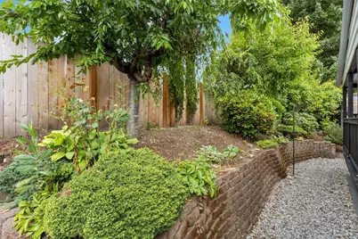 2000 192nd Street #102, Bothell, WA 98012 - Photo 36