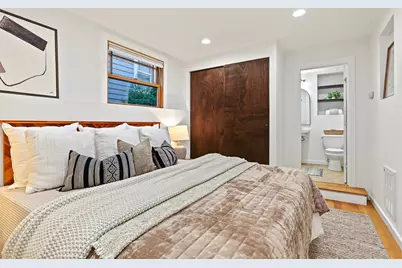 2242 Bonair Place SW, Seattle, WA 98116 - Photo 24