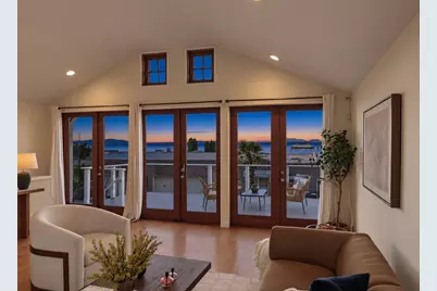 2242 Bonair Place SW, Seattle, WA 98116 - Photo 6