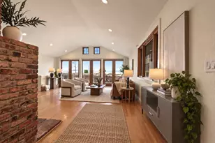 2242 Bonair Pl SW, Seattle, WA 98116 - Photo 8