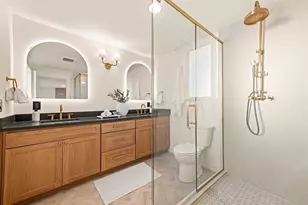 11516 Bartlett Ave NE, Seattle, WA 98125 - Photo 16