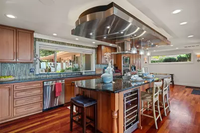 8723 Talbot Road, Edmonds, WA 98026 - Photo 14