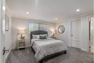 8723 Talbot Road, Edmonds, WA 98026 - Photo 26