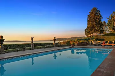 8723 Talbot Road, Edmonds, WA 98026 - Photo 8