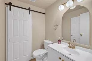 1321 S Puget Dr, Renton, WA 98055 - Photo 10