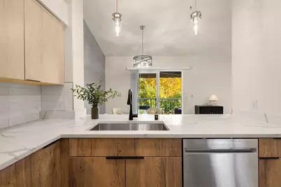 202 Mountain Park Boulevard SW #B303, Issaquah, WA 98027 - Photo 4