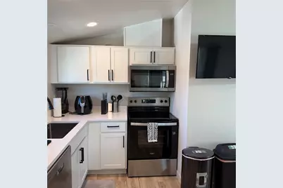 1905 S Ash Street #B, Tacoma, WA 98405 - Photo 2