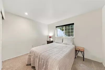 25235 SE Klahanie Boulevard #Q 102, Sammamish, WA 98029 - Photo 16