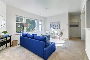 22772 SE 43rd Ln, Issaquah, WA 98029 - Photo 4
