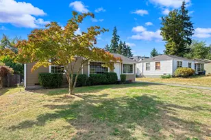 829 NE 189th St, Shoreline, WA 98155 - Photo 2