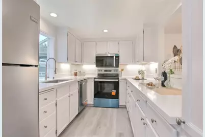 22413 SE 42nd Terrace #2194, Issaquah, WA 98029 - Photo 6