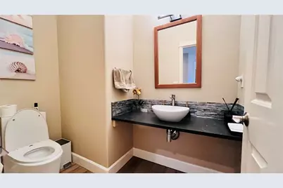 725 S 38th Court, Renton, WA 98055 - Photo 8
