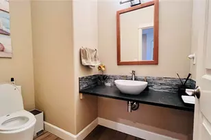 725 S 38th Ct, Renton, WA 98055 - Photo 8